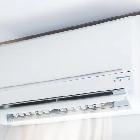 Sleeps 2 Air Con